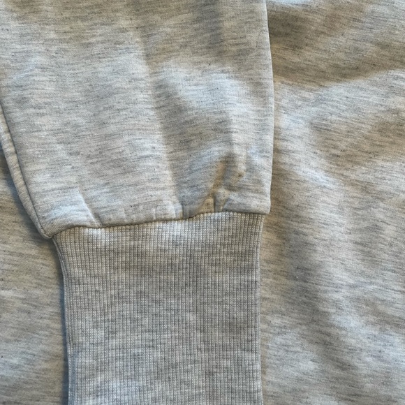 Target 🎯 brand crew neck sweatshirt - Picture 4 of 4